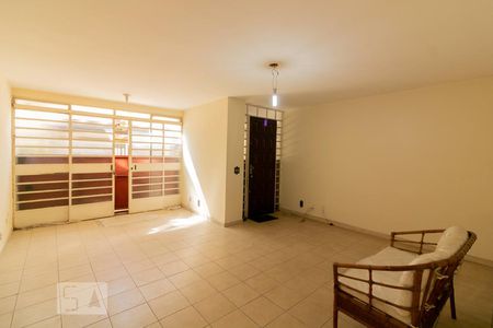 Sala de casa à venda com 3 quartos, 220m² em Moema, São Paulo