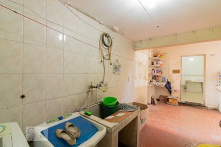 Casa à venda com 220m², 3 quartos e 2 vagas Casa à venda com 220m², 3 quartos e 2 vagasÁrea de Serviço