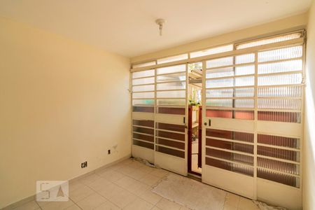 Sala de casa à venda com 3 quartos, 220m² em Moema, São Paulo