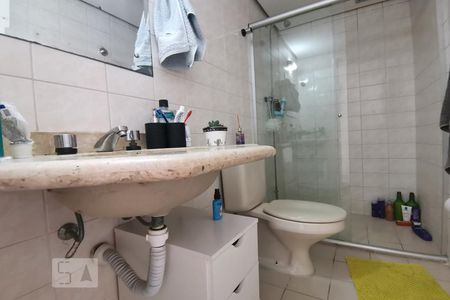 Banheiro Corredor de apartamento para alugar com 3 quartos, 85m² em Vila Progredior, São Paulo