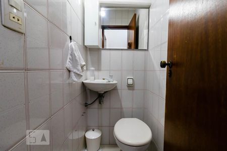 Lavabo de casa à venda com 4 quartos, 200m² em Ipiranga, São Paulo
