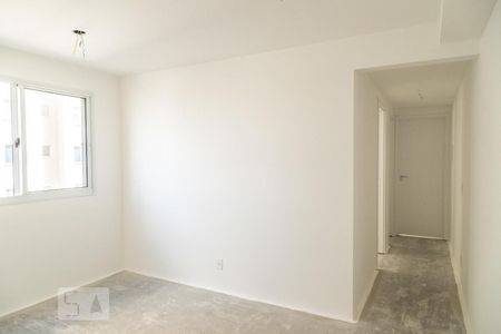 Sala e Corredor de apartamento para alugar com 2 quartos, 41m² em Itaquera, São Paulo