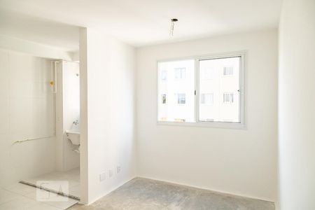 Sala de apartamento para alugar com 2 quartos, 41m² em Itaquera, São Paulo