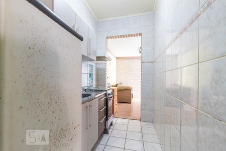 Cozinha de apartamento à venda com 2 quartos, 40m² em Navegantes, Porto Alegre