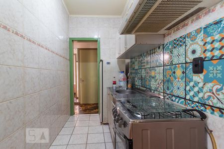 Cozinha de apartamento à venda com 2 quartos, 40m² em Navegantes, Porto Alegre