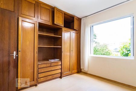 Quarto 1 de apartamento para alugar com 2 quartos, 130m² em Vila Alexandria, São Paulo