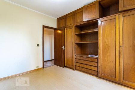 Quarto 1 de apartamento para alugar com 2 quartos, 130m² em Vila Alexandria, São Paulo