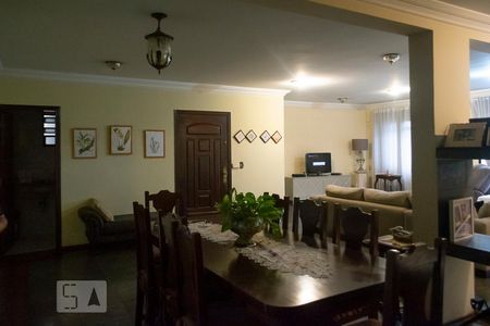 SALA de casa à venda com 3 quartos, 434m² em Vila Romero, São Paulo