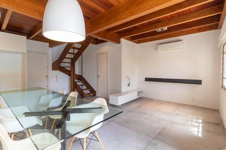 Sala/Cozinha de apartamento para alugar com 2 quartos, 75m² em Moinhos de Vento, Porto Alegre