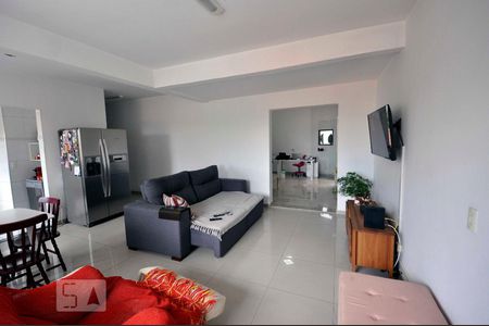 Sala subsolo de casa à venda com 3 quartos, 250m² em Jaguaré, São Paulo