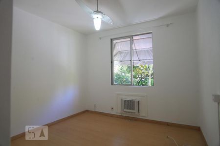 Quarto 2 de apartamento à venda com 2 quartos, 60m² em Taquara, Rio de Janeiro