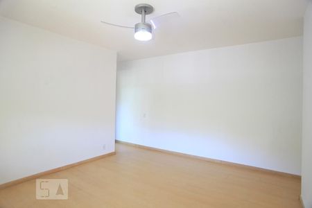 Sala de apartamento à venda com 2 quartos, 60m² em Taquara, Rio de Janeiro