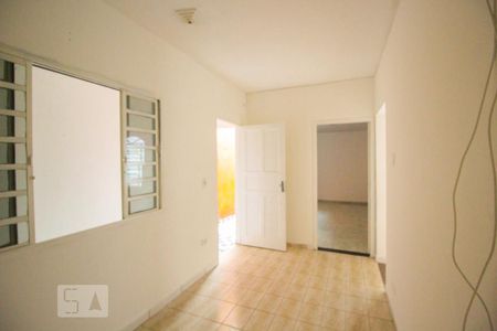 Sala de casa para alugar com 1 quarto, 80m² em Vila Campanela, São Paulo