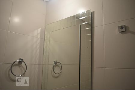 Banheiro  de apartamento para alugar com 2 quartos, 62m² em Vila Gustavo, São Paulo