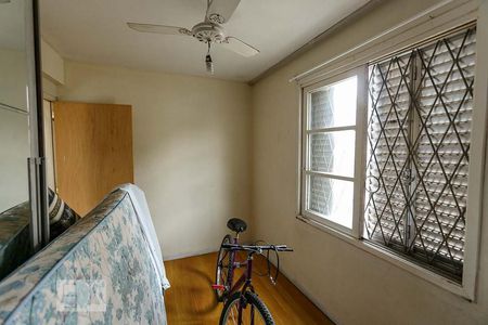 Quarto 2 de apartamento para alugar com 2 quartos, 80m² em Partenon, Porto Alegre