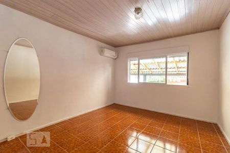 Quarto 1 de casa para alugar com 2 quartos, 90m² em Cidade Industrial, Curitiba