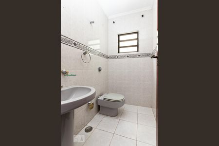 Lavabo  de casa à venda com 3 quartos, 340m² em Jardim Regina, São Paulo