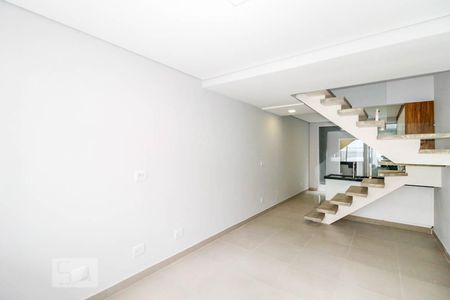 Sala de casa para alugar com 2 quartos, 84m² em Chácara Santo Antônio (zona Sul), São Paulo