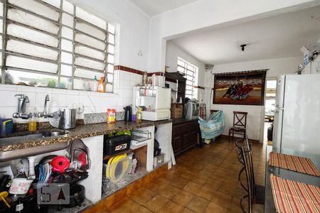 Cozinha  de casa à venda com 3 quartos, 175m² em Vila Bertioga, São Paulo