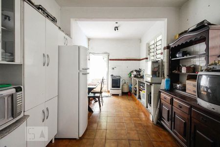 Cozinha  de casa à venda com 3 quartos, 175m² em Vila Bertioga, São Paulo