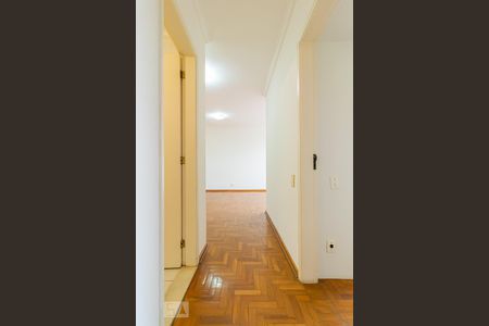 Corredor de apartamento para alugar com 2 quartos, 65m² em Vila Mariana, São Paulo