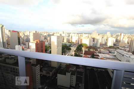 Sacada de kitnet/studio para alugar com 1 quarto, 36m² em Centro, Curitiba