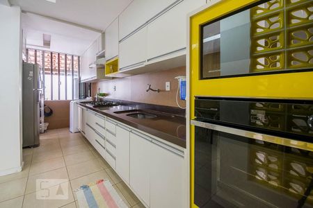 Cozinha de casa de condomínio para alugar com 4 quartos, 130m² em Praia do Flamengo, Salvador