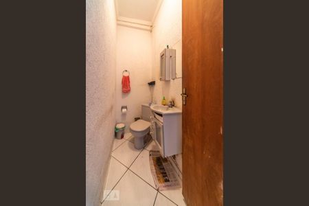 Lavabo  de casa à venda com 3 quartos, 130m² em Vila Lucinda, Santo André