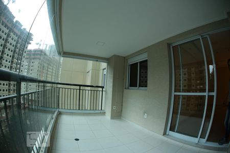 Sacada de apartamento para alugar com 2 quartos, 68m² em Jardim Flor da Montanha, Guarulhos