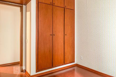 Quarto 1 de apartamento para alugar com 2 quartos, 75m² em Centro, Campinas