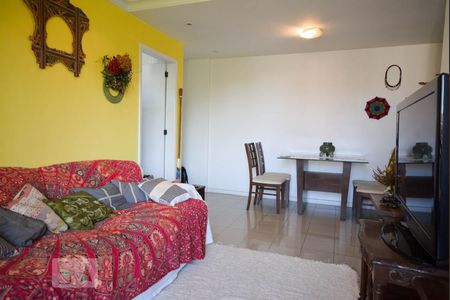 Sala de apartamento para alugar com 2 quartos, 70m² em Recreio dos Bandeirantes, Rio de Janeiro