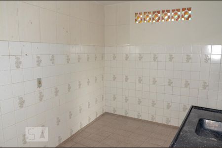 Cozinha de casa para alugar com 1 quarto, 28m² em Vila Maria Alta, São Paulo