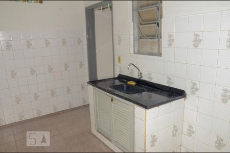 Cozinha de casa para alugar com 1 quarto, 28m² em Vila Maria Alta, São Paulo