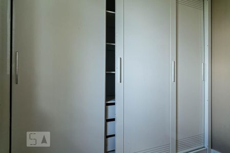 Quarto 1 de apartamento para alugar com 3 quartos, 70m² em Paraíso do Morumbi, São Paulo