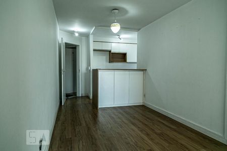 Sala de apartamento para alugar com 3 quartos, 70m² em Paraíso do Morumbi, São Paulo