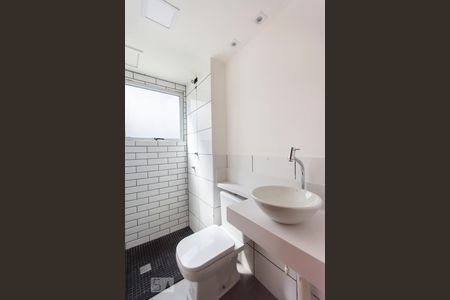 Banheiro de apartamento à venda com 2 quartos, 50m² em Loteamento Residencial Parque dos Cantos, Campinas