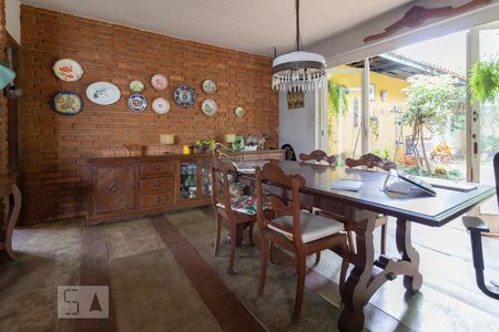 Sala de casa de condomínio à venda com 3 quartos, 270m² em Butantã, São Paulo