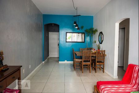 Apartamento à venda com 94m², 2 quartos e sem vagaSala