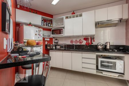 Cozinha de casa de condomínio à venda com 3 quartos, 94m² em Sarandi, Porto Alegre