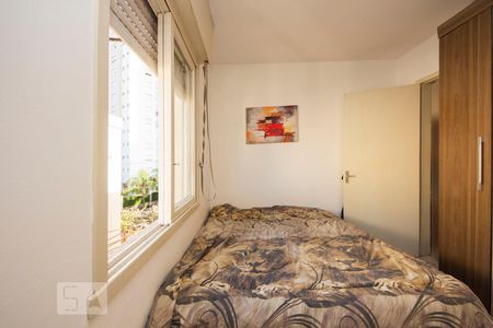 Quarto de apartamento para alugar com 1 quarto, 40m² em Vila Ipiranga, Porto Alegre