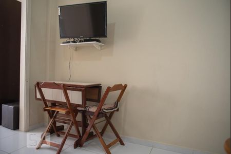 Sala de kitnet/studio para alugar com 1 quarto, 35m² em Copacabana, Rio de Janeiro