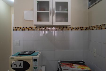 Cozinha - Armários de kitnet/studio para alugar com 1 quarto, 35m² em Copacabana, Rio de Janeiro