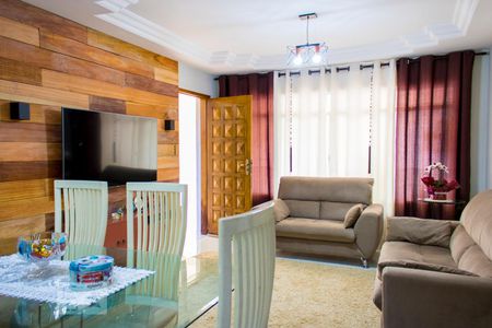Sala de casa para alugar com 3 quartos, 199m² em Vila Camilopolis, Santo André
