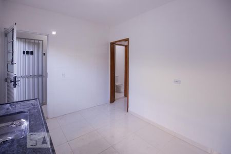Cozinha de apartamento para alugar com 1 quarto, 30m² em Vila Ipojuca, São Paulo