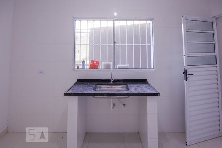Cozinha de apartamento para alugar com 1 quarto, 30m² em Vila Ipojuca, São Paulo