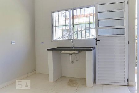 Sala/Cozinha de apartamento para alugar com 1 quarto, 30m² em Vila Ipojuca, São Paulo