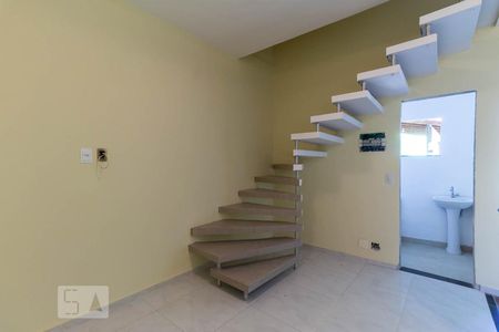 Sala de casa para alugar com 2 quartos, 130m² em Cascadura, Rio de Janeiro