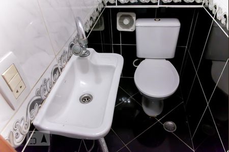 Lavabo de apartamento à venda com 2 quartos, 97m² em Vila Libanesa, São Paulo