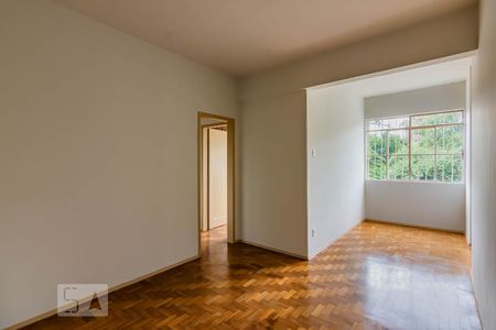 Sala  de apartamento para alugar com 2 quartos, 100m² em Centro, Belo Horizonte