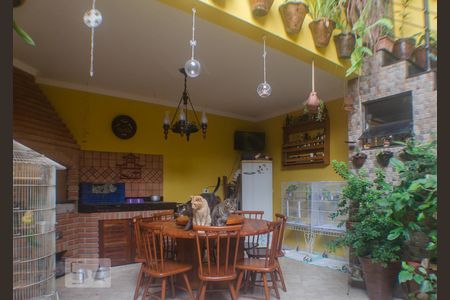 Apartamento à venda com 125m², 3 quartos e 2 vagas Apartamento à venda com 125m², 3 quartos e 2 vagasChurrasqueira